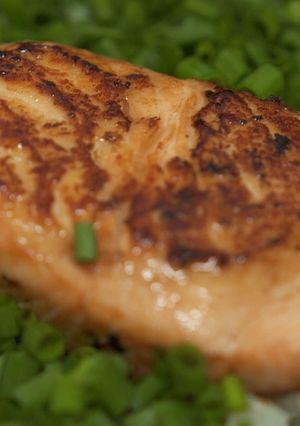 A picture of Grilled Salmon Pot Rice — A Cozy Bowl with Depth 🐟🍚.
