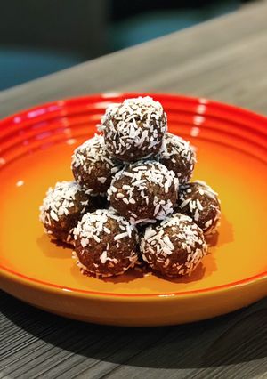 A picture of Raw Chocolate and Coconut Protein Balls.