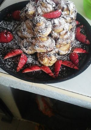 Una foto de Croquembouche