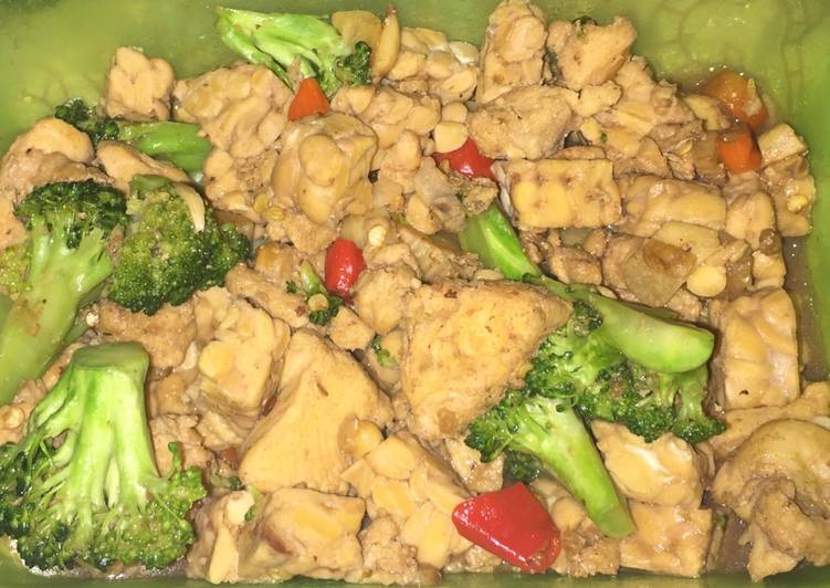 Resep Oseng/Tumisan Diet — Ayam, Brokoli, Jamur, Tempe (Non MSG) yang Lezat