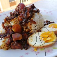 A picture of Taiwan Style Lor Bak With Egg Rice.