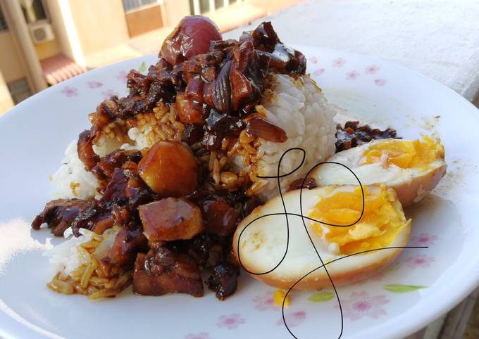 How to Make Any-night-of-the-week Taiwan Style Lor Bak With Egg Rice