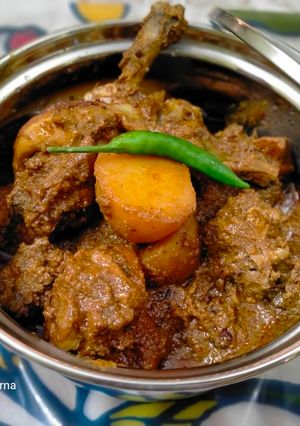 মুরগির মাংসের ঝোল (Murgir mahgsher jhol recipe in Bengali) রেসিপির প্রধান ছবি