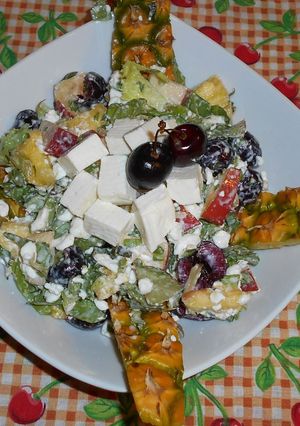 Una foto de Ensalada de piña
