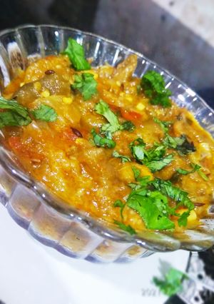 बैंगन की सब्जी (baingan ki sabzi recipe in Hindi) रेसिपी मुख्य फोटो