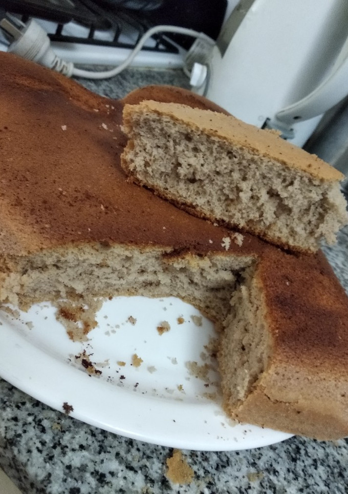 Una foto de Bizcochuelo esponjoso y económico. (Con harina común 000)