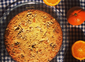 Una foto de Queque de harina de Quinoa, naranja-nuez