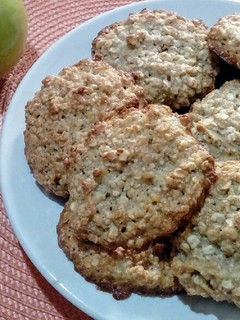 Una foto de Galletitas de avena y frutas