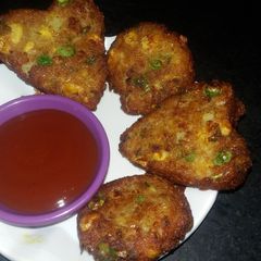 A picture of Patoto and corn patties.