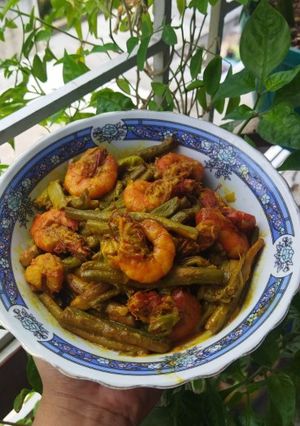 কচুর লতি - চিংড়ি ভাপা রেসিপির প্রধান ছবি