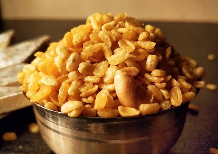 Steps to Make Speedy Moong dal snack