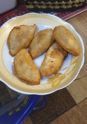 صورة لوصفة سمبوسة بالعجينة بحشوة اللحم