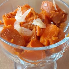 A picture of Orange shakarqandi Chaat.
