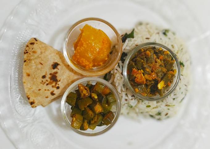 Recipe of Speedy Haryali lunch with Gourd pickle