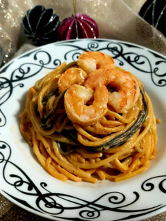 Una foto de Pasta cremosa con chipotle