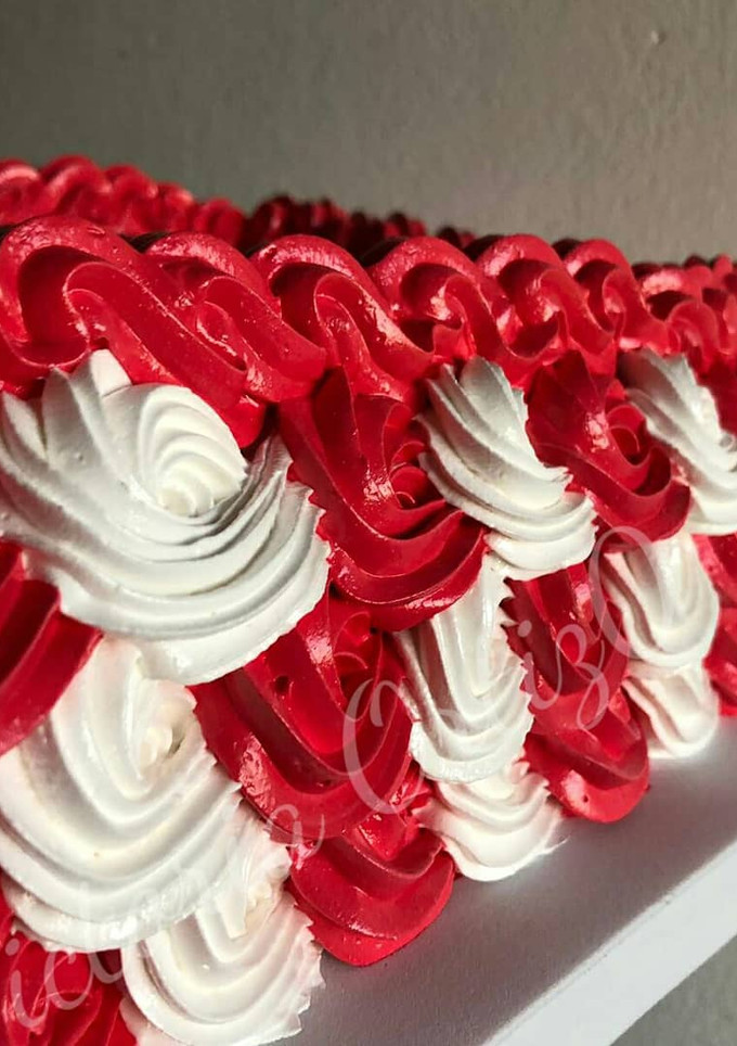 Una foto de Merengue Italiano. TRE MEN DO