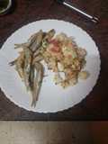 Boquerones fritos con papas aliñás