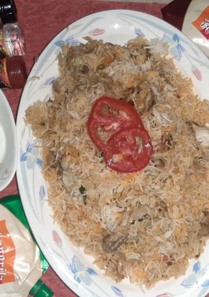A picture of Chicken green chilli biryani.