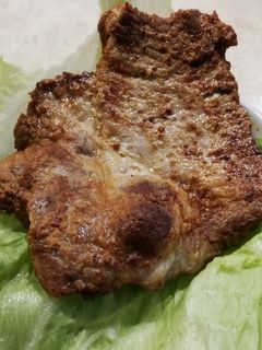 Fokhagymás pácolt serpenyőben sült sertéstarja recept fotója