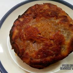 A picture of Jaggery Malpua.