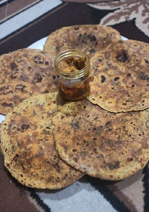 ठेपला (thepla recipe in marathi) रेसिपी चे मुख्य फोटो 