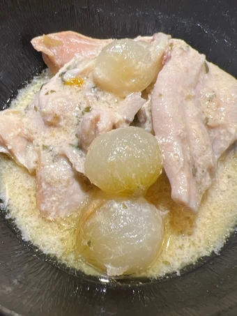 Easy Way Make Recipe Crockpot Chicken with Pearl Onions 🧅 that is So Delicious, Delicious}