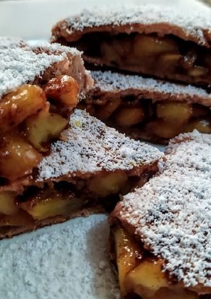 Una foto de EMPANADA De🍎Manzana y Canela...!