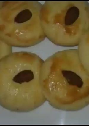 A picture of Nan khatai.