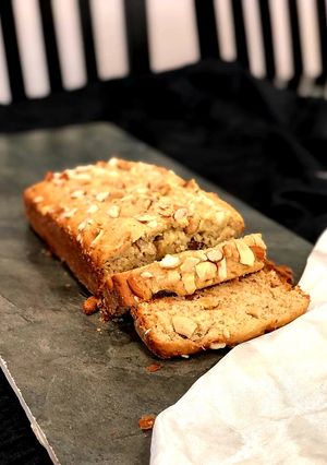 बनाना नट ब्रेड (Banana nut bread recipe in hindi) रेसिपी मुख्य फोटो
