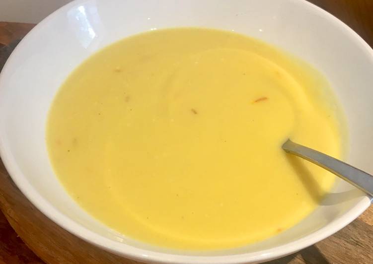 Recipe of Super Quick Homemade Creamy Cauliflower Soup with Saffron