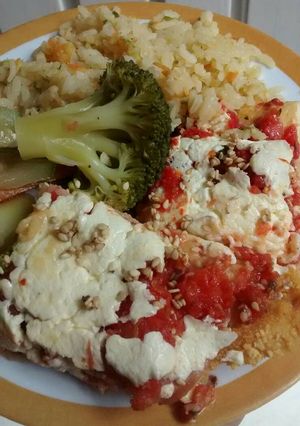 A picture of Neapolitan Chicken Breasts.