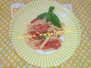 Una foto di penne pasta