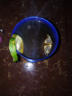 A picture of Lemon honey ginger tea.