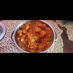 A picture of Dahi Aloo.