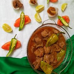 A picture of Achaar gosht.