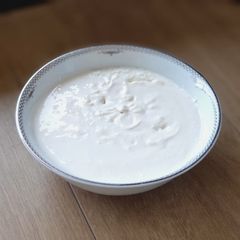 A picture of Sour Cream.