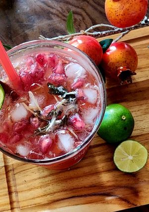 Hình của món Trà lựu đỏ, cam, đào.