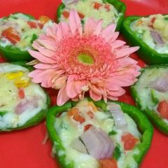 A picture of Cheese Capsicum uttapam.