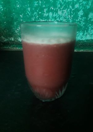 A picture of Pomegranate juice.