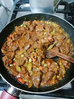 Una foto de Carne "Murillo" en salsa