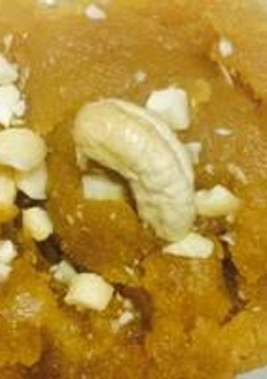 बेसन का हलवा (Besan Ka Halwa recipe in Hindi) रेसिपी मुख्य फोटो