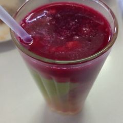 Rainbow fresh juice A picture of Rainbow fresh juice.