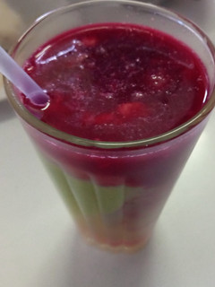 A picture of Rainbow fresh juice.
