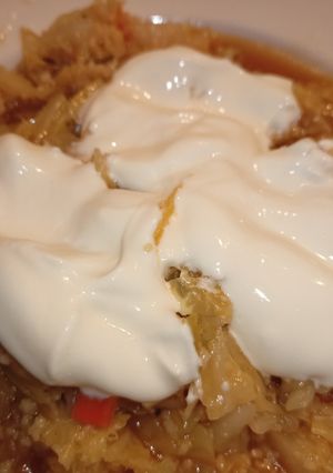 Kelkáposztás egytálétel kuszkusszal (vegán / vegetáriánus) recept fotója