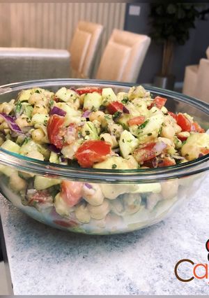 Una foto de Ensalada de Garbanzos
