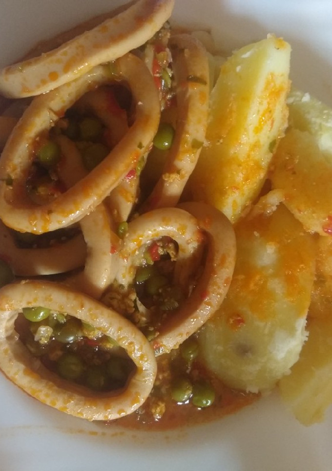 Una foto de Calamares en salsa pepitoria en olla presión