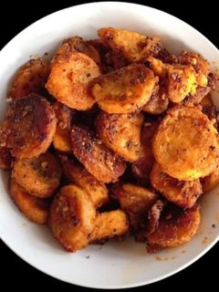 வாழைக்காய் சுக்கா (Raw banana chukka recipe in tamil) செய்முறை முக்கிய புகைப்படம்