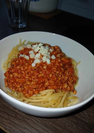 Zdjęcie przepisu Spaghetti z sosem bolońskim.