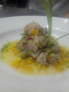 Una foto de Ceviche con maracuyá