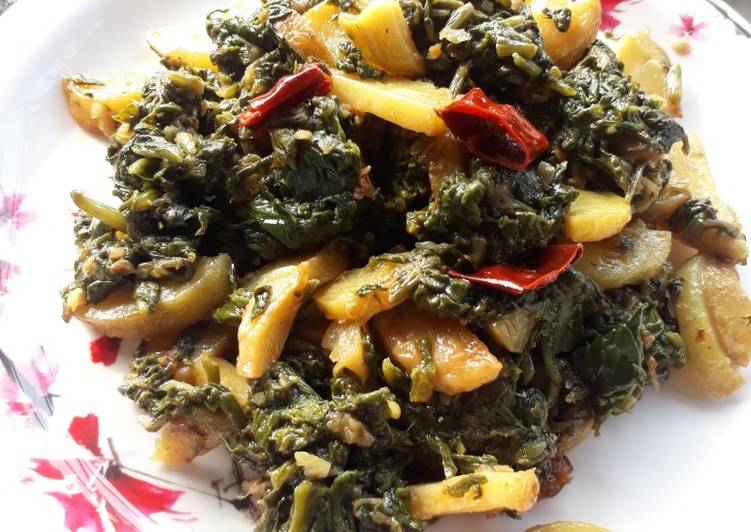 Palak saag aur aloo ki bhaji